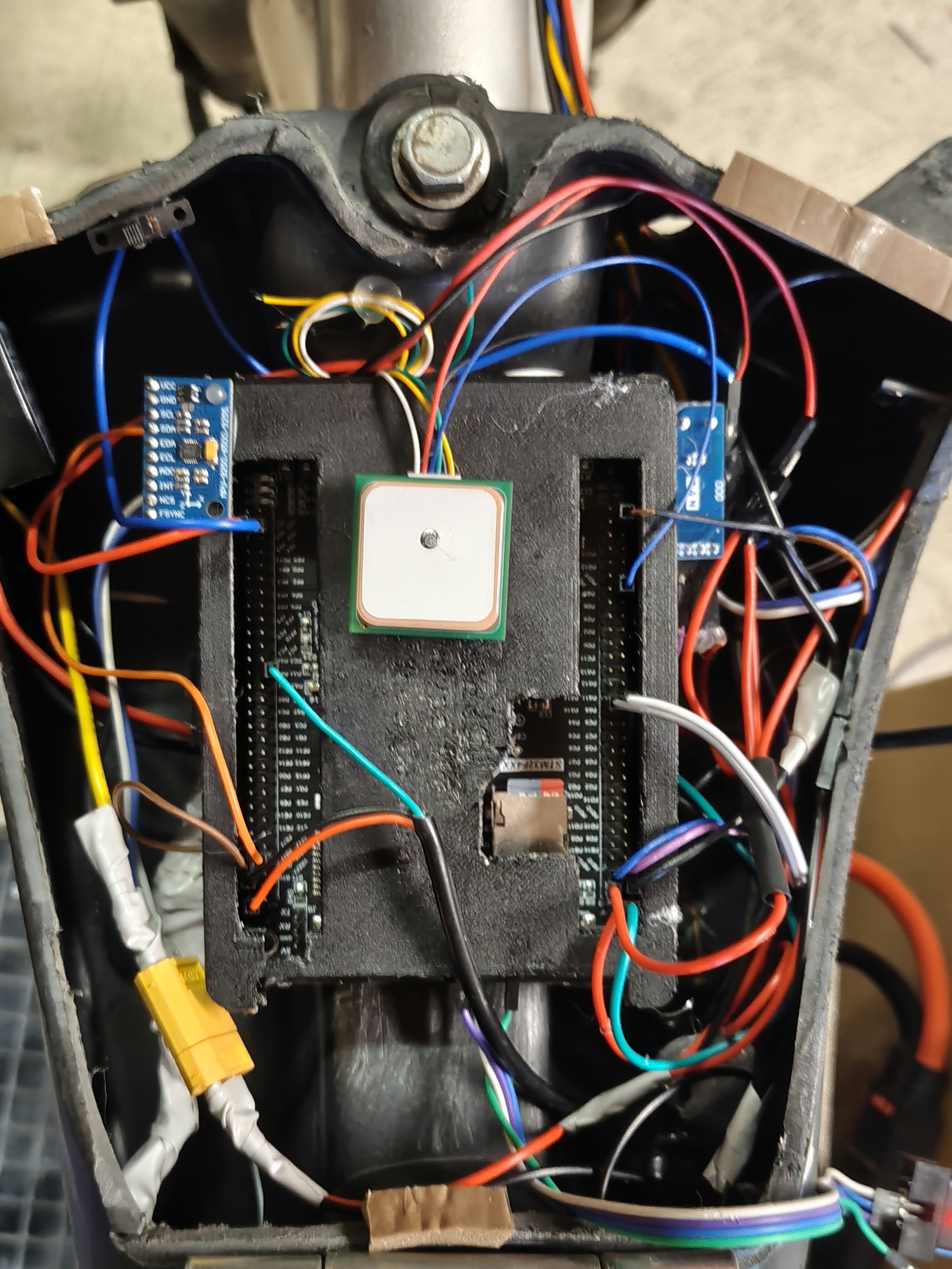 NewVCU installation on the pitbike chassis